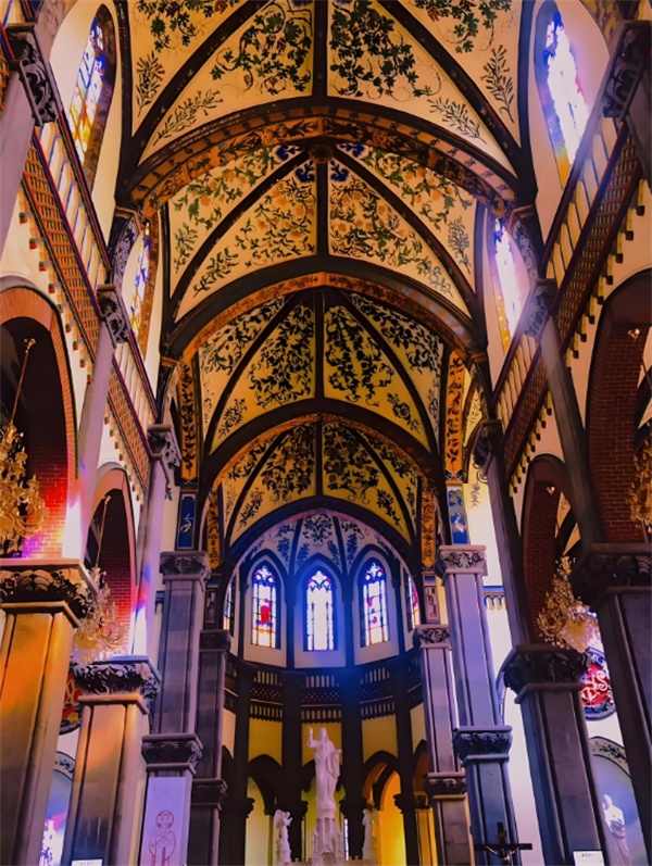 光影之门：开启家的光影艺术之旅之璀璨华章