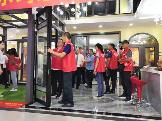 中国品牌门窗网(图2) 帕尔玛整体门窗练好“必杀技”,集结经销商力量突围